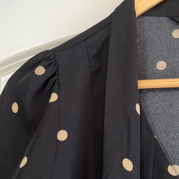 RW&CO polka dot dress loose fit with neck tie and size zipper. Size M Like new - Picture 10 of 15